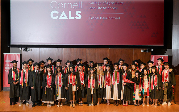Global_Development_Graduation_2025_149