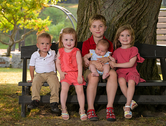 Lloyd_Family_Portrait_123