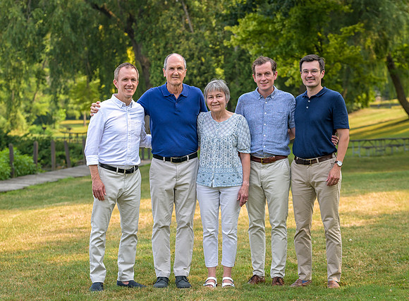 Lloyd_Family_Portrait_034