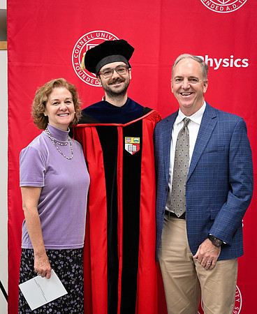 Cornell_Physics_PhD_Commencement_2025_006
