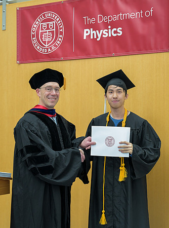 Cornell_Physics_Undergraduate_Commencement_2025_036