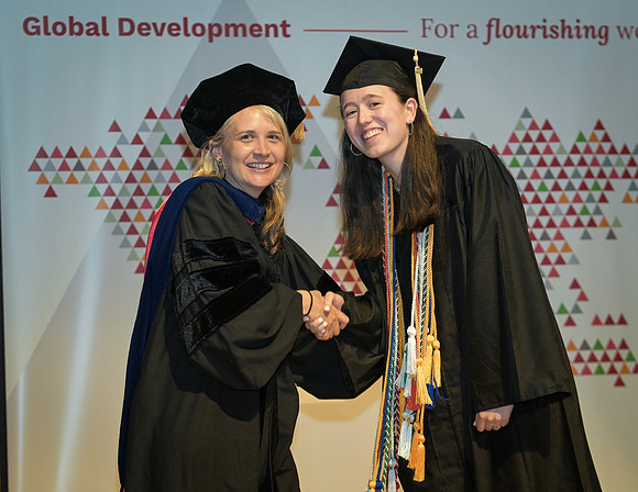 Global_Dev_Graduation_Ceremony_2024_056