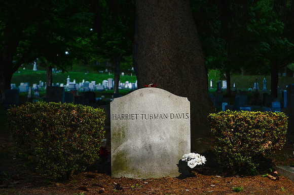 Tubman_Grave02