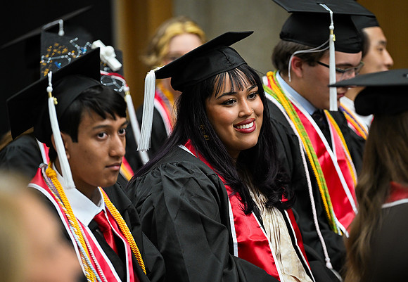 Cornell_Physics_Commencement_2026_005