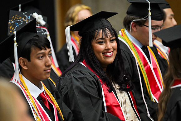 Cornell_Physics_Commencement_2026_006