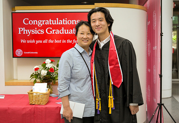 Cornell_Physics_Commencement_2026_023