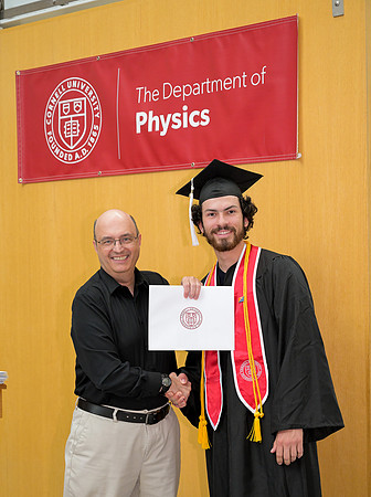 Cornell_Physics_Commencement_2026_044