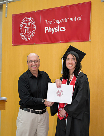 Cornell_Physics_Commencement_2026_050