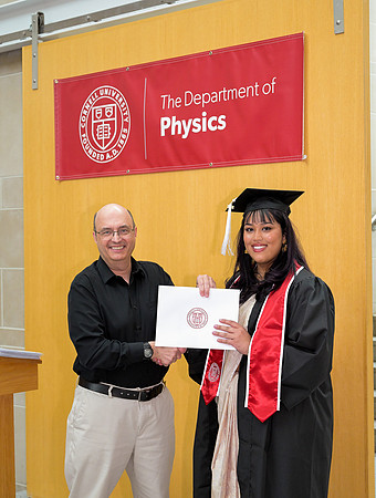 Cornell_Physics_Commencement_2026_057