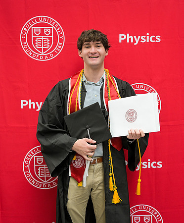 Cornell_Physics_Commencement_2026_081