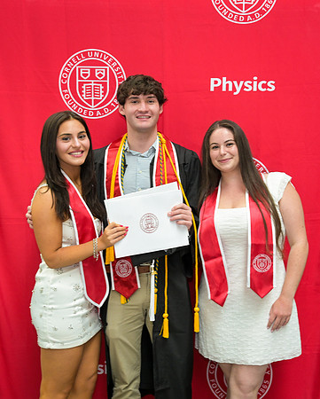 Cornell_Physics_Commencement_2026_084