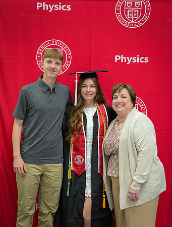 Cornell_Physics_Commencement_2026_091