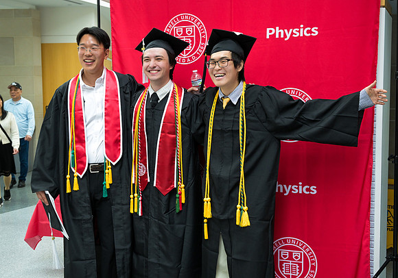 Cornell_Physics_Commencement_2026_119