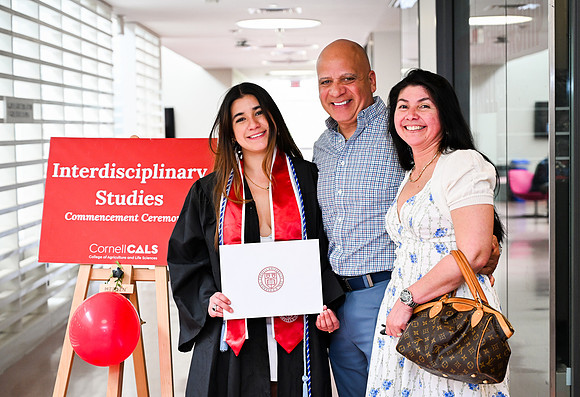 Cornell_IDS_Commencement_2026__098