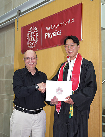 Cornell_Physics_Commencement_2026_076c