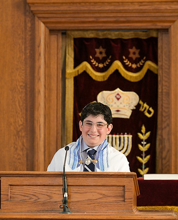 Isaac_Greene_Bar_Mitzvah_Portraits_034