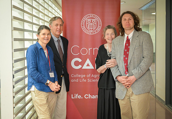Cornell_IDS_Commencement_2024_136