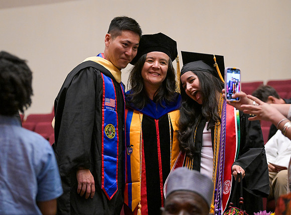 Global_Development_Graduation_2025_012