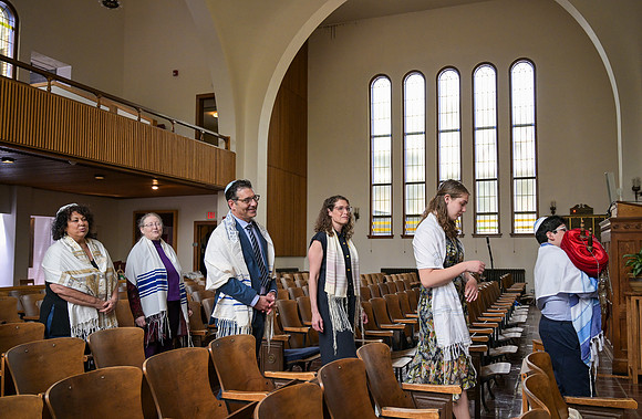 Isaac_Greene_Bar_Mitzvah_Portraits_092
