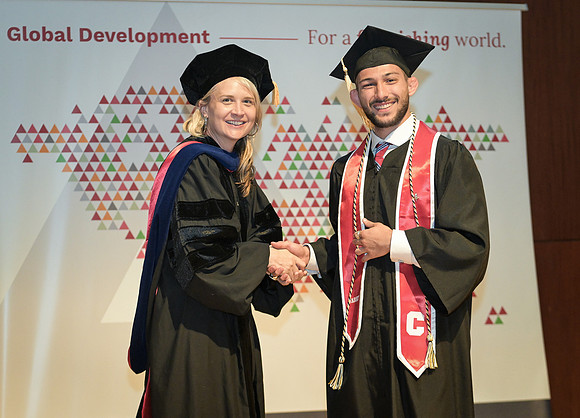 Global_Dev_Graduation_Ceremony_2024_022