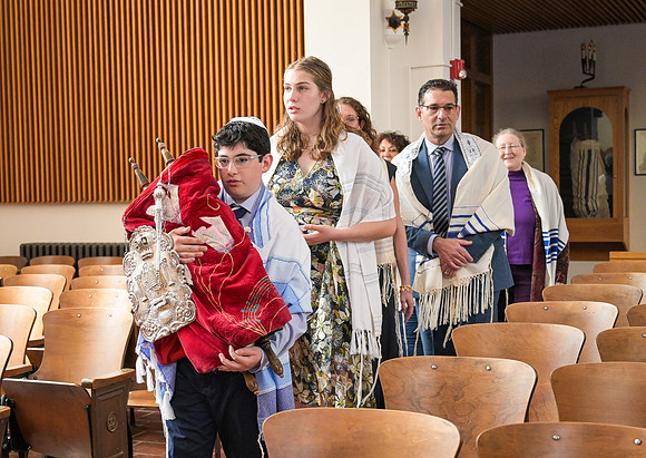 Isaac_Greene_Bar_Mitzvah_Portraits_088