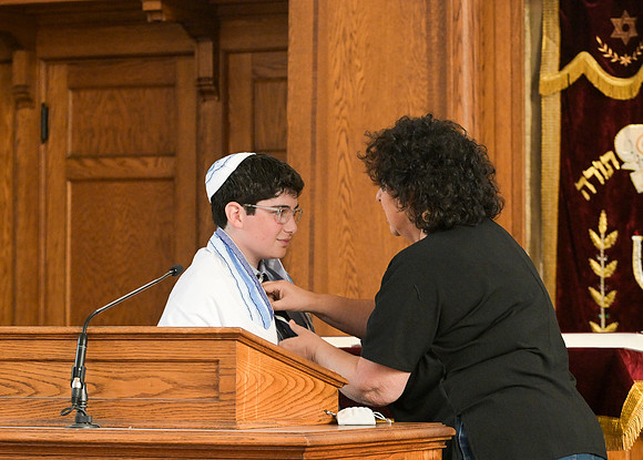 Isaac_Greene_Bar_Mitzvah_Portraits_029