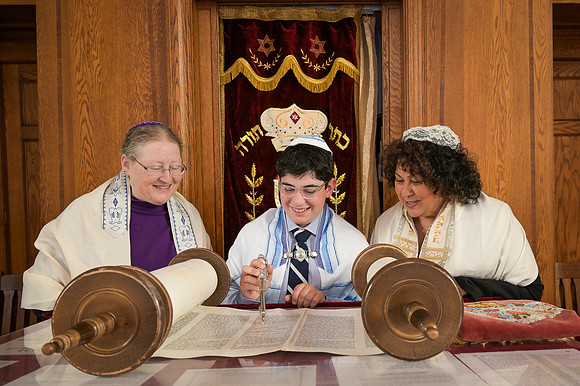Isaac_Greene_Bar_Mitzvah_Portraits_058