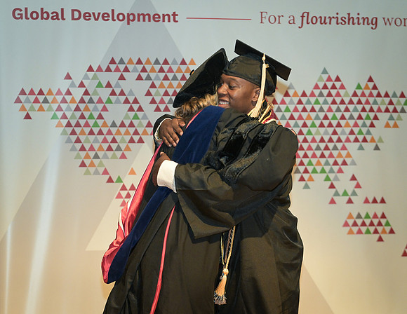 Global_Dev_Graduation_Ceremony_2024_060