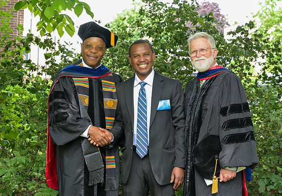 Global_Dev_Grad_Reception_2024_065