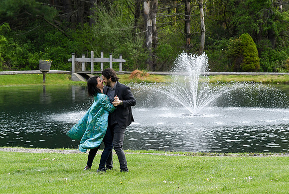 Hejna_Atuk_Engagement_002