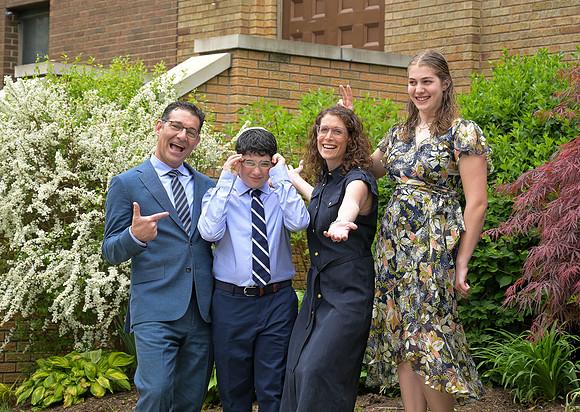 Isaac_Greene_Bar_Mitzvah_Portraits_009