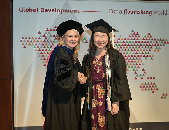 Global_Dev_Graduation_Ceremony_2024_043