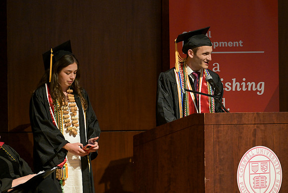 Global_Dev_Graduation_Ceremony_2024_012