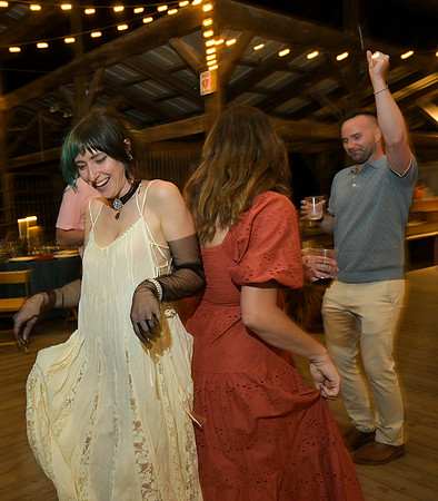 Johansen_Foito_Wedding_Celebration_138