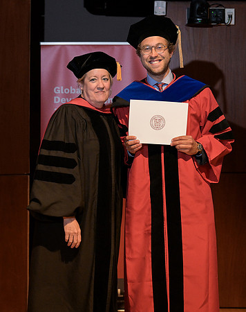 Global_Development_Graduation_2025_142