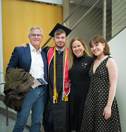 Cornell_Physics_Undergraduate_Commencement_2025_083