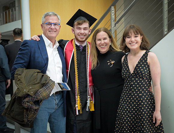 Cornell_Physics_Undergraduate_Commencement_2025_084