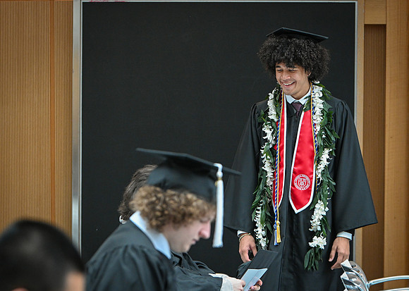 Cornell_Physics_Undergraduate_Commencement_2025_007