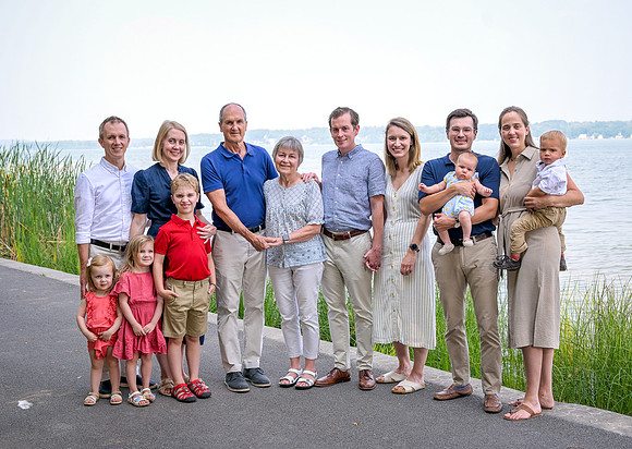 Lloyd_Family_Portrait_019