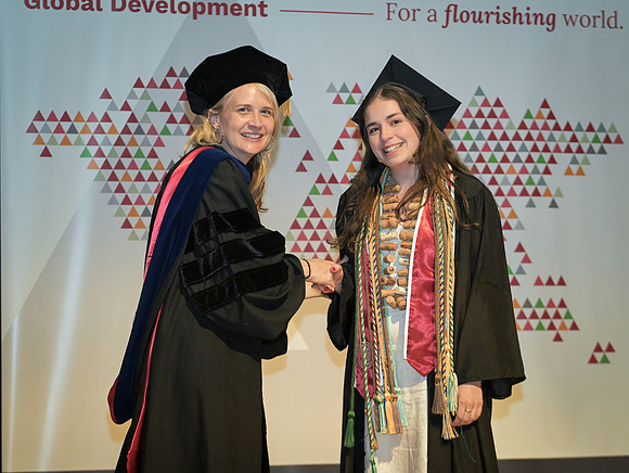Global_Dev_Graduation_Ceremony_2024_031