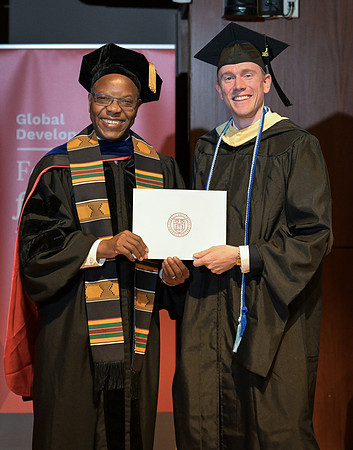 Global_Development_Graduation_2025_090