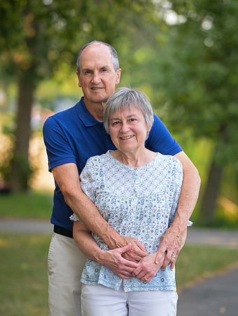 Lloyd_Family_Portrait_087