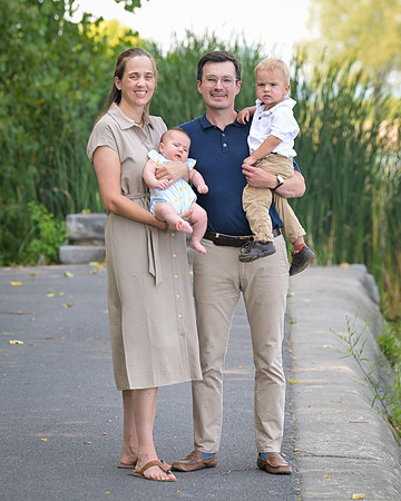 Lloyd_Family_Portrait_064