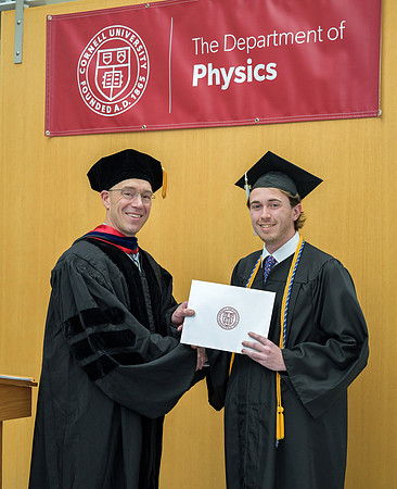 Cornell_Physics_Undergraduate_Commencement_2025_063
