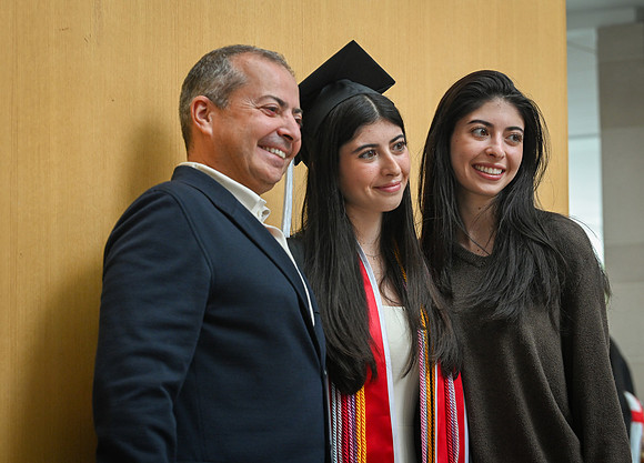Cornell_Physics_Undergraduate_Commencement_2025_075