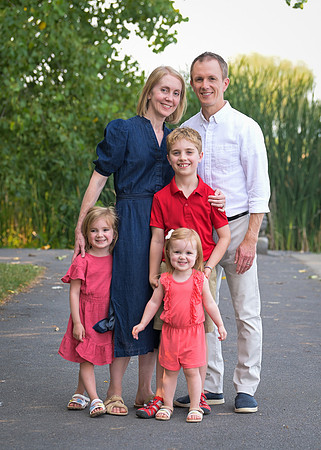 Lloyd_Family_Portrait_096