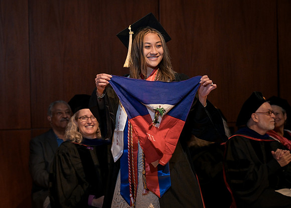 Global_Development_Graduation_2025_045