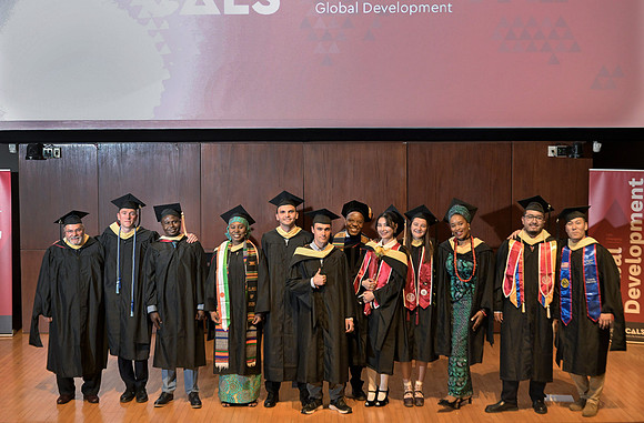 Global_Development_Graduation_2025_155