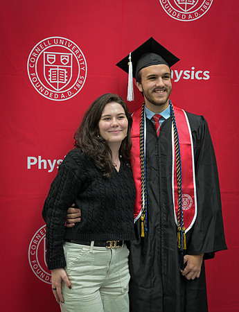 Cornell_Physics_Undergraduate_Commencement_2025_086