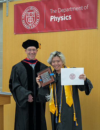Cornell_Physics_Undergraduate_Commencement_2025_034